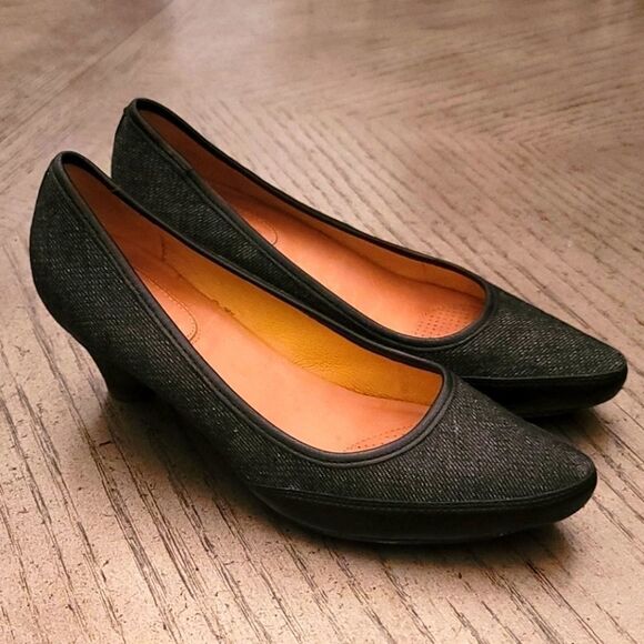 Black denim pumps size 7 by Corso Como🖤 - Picture 5 of 6